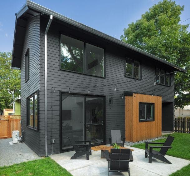 Detached ADU guest house on a Florida residential property